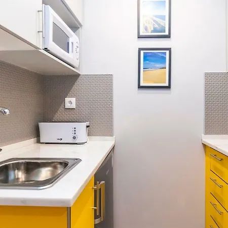 Brand New&cozy Studio: Bairro Alto/ Chiado * Lisbona